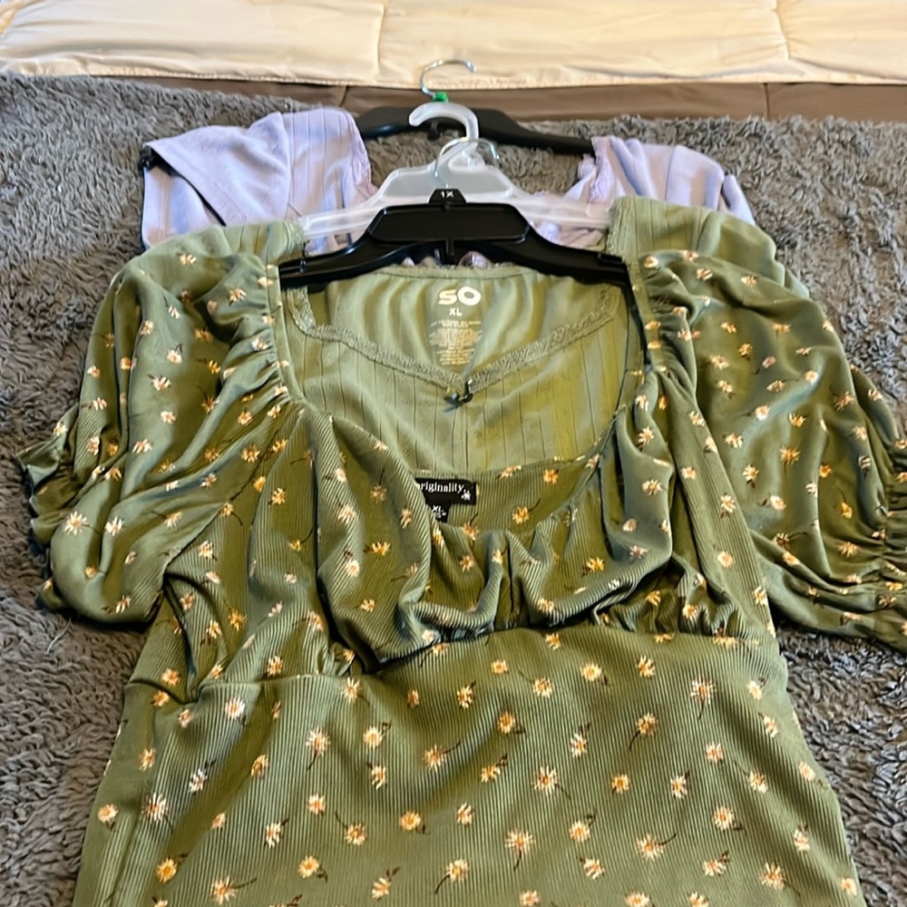 Juniors size xl cropped shirts, bundle of three